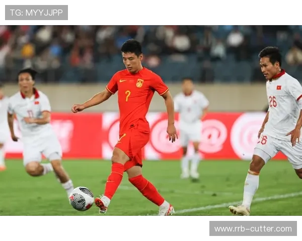 中国足球迎来新希望 年轻球员崭露头角 力争2026世界杯资格